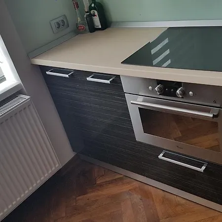 Апартаменти Modern Studio With Great View Брашов