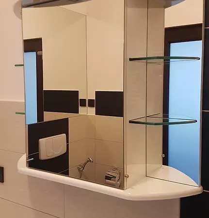 Апартаменти Modern Studio With Great View Брашов