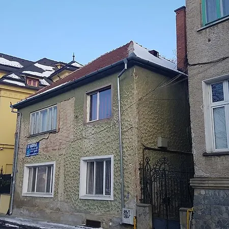Апартаменти Modern Studio With Great View Брашов